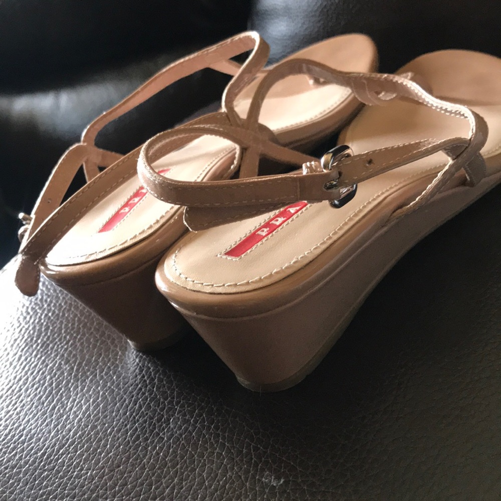 PRADA - Picture 8 of 8